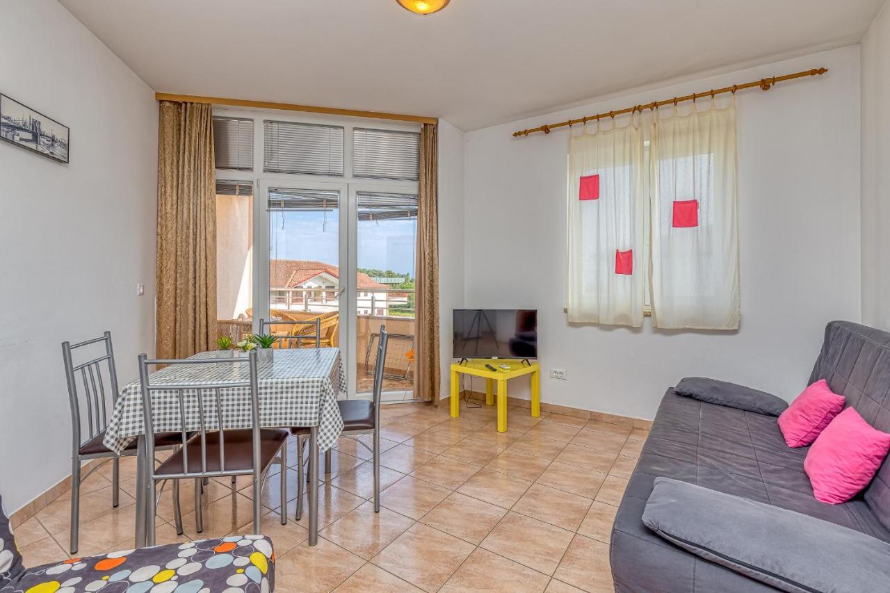 Sunrise Apartments Ρόβινι Εξωτερικό φωτογραφία