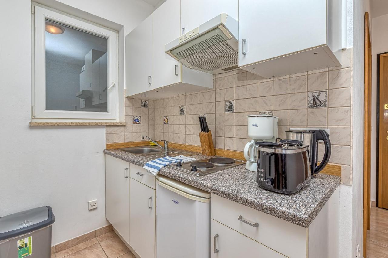 Sunrise Apartments Ρόβινι Εξωτερικό φωτογραφία